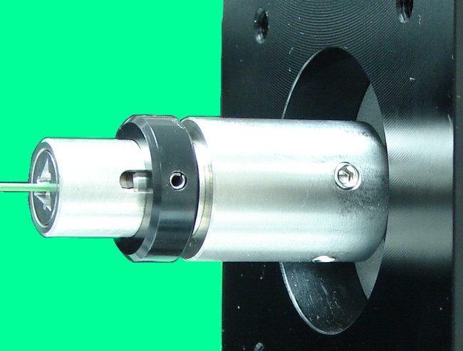 Three jaw gapless microchuck